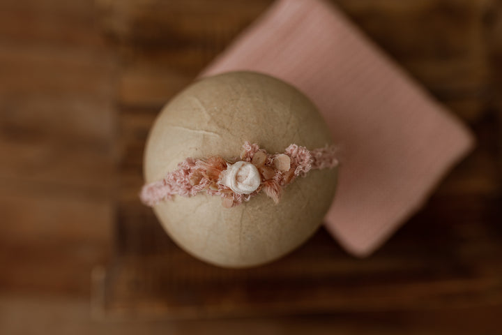 Tatter | Strawberry Milk Tieback