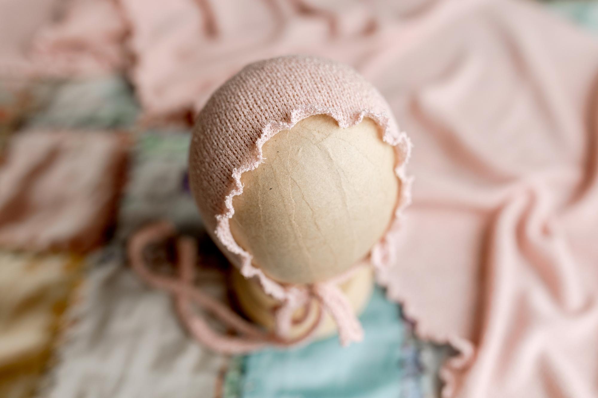 Nest | Carnation Ruffle Bonnet
