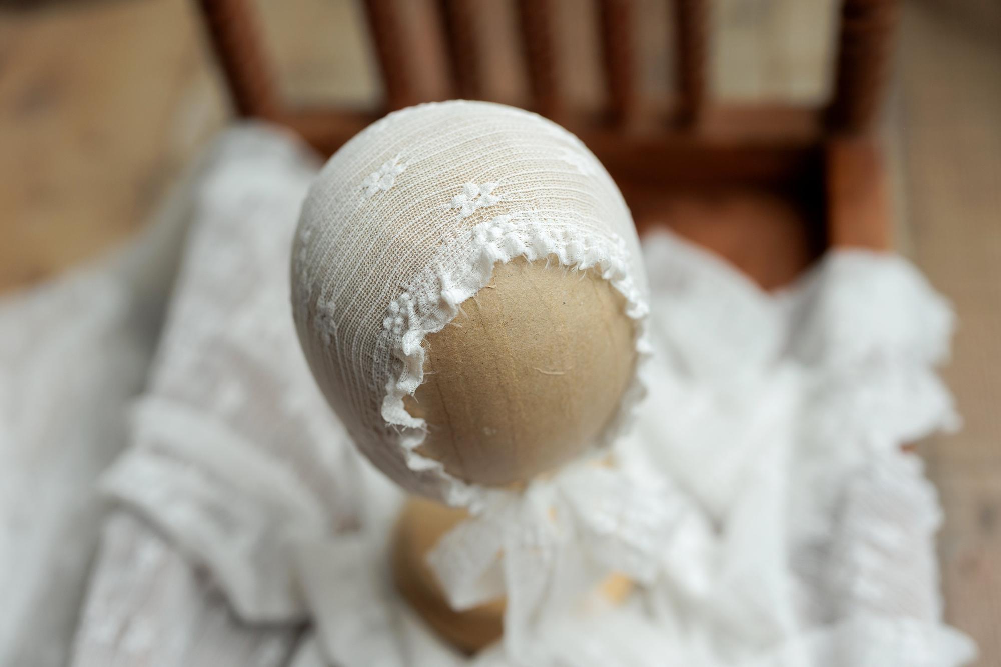 Timeless | Ivory Bonnet