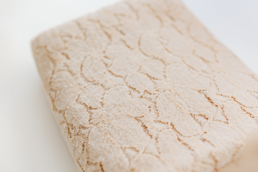 Brier Peachy Lace Posing Fabric