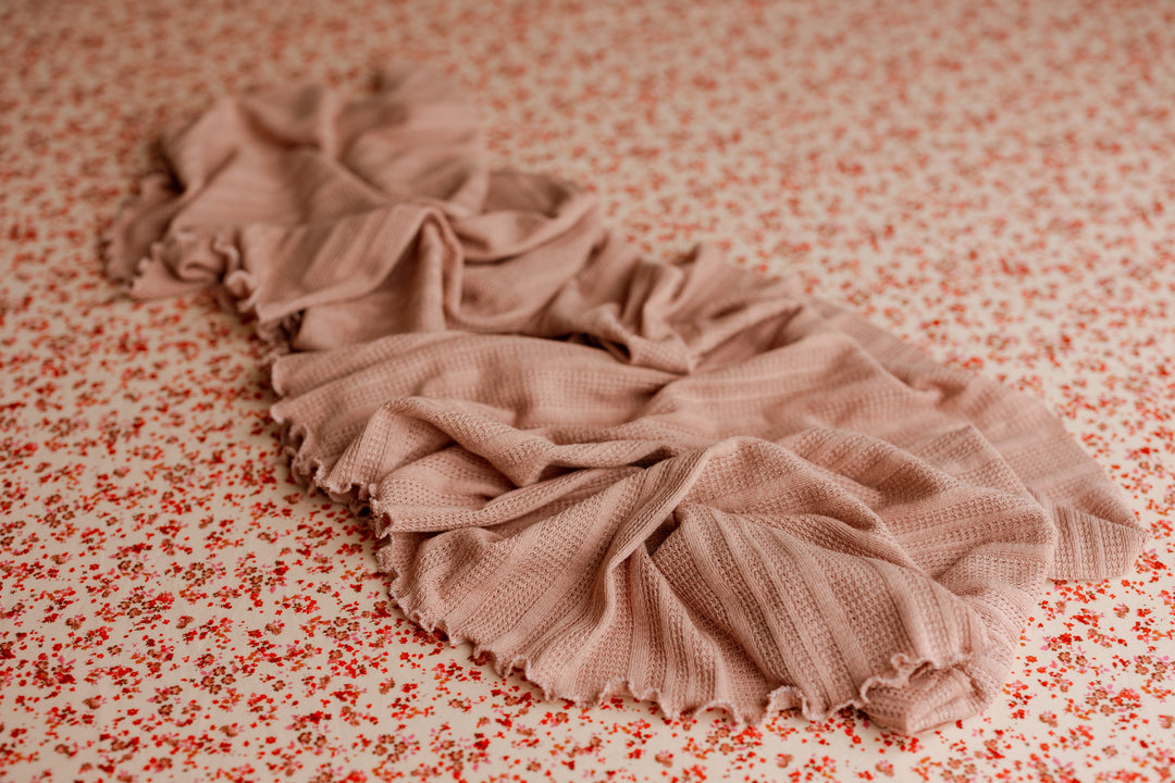 Petal & Pearl Posing Fabric & Ruffle Wrap