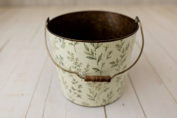 Farmstead | Hayden Floral Bucket Cover